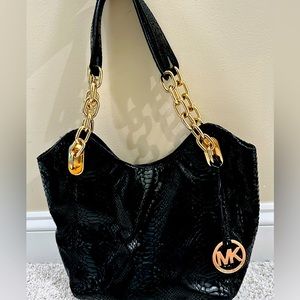 Micheal Kors Chelsea Black w/Gold Snakeskin Leather Shoulder Bag